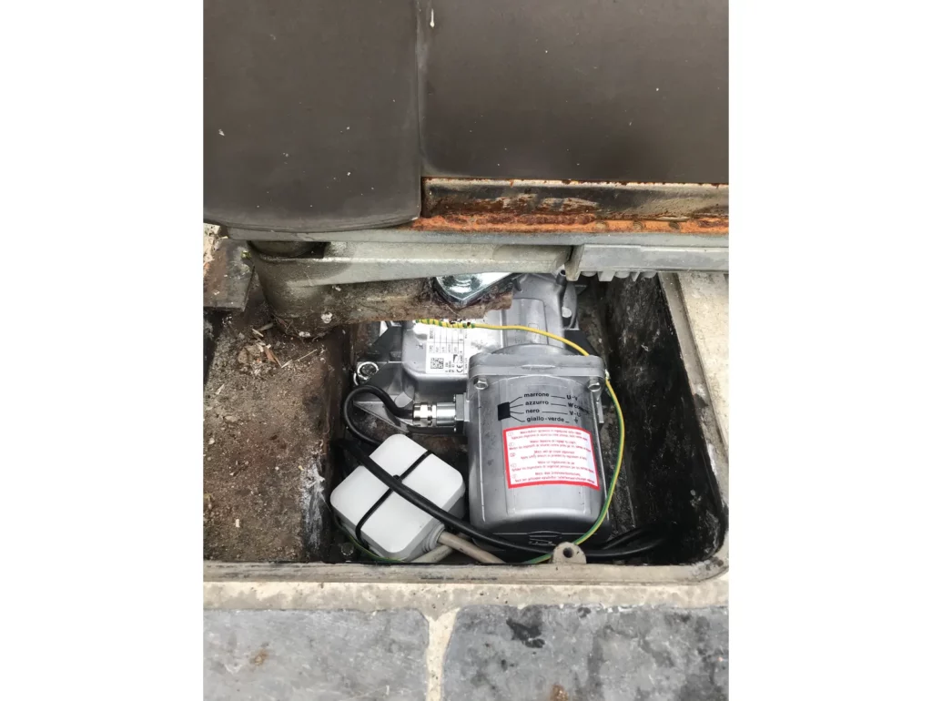motorisation-portail-came-moteur-enterre-detail
